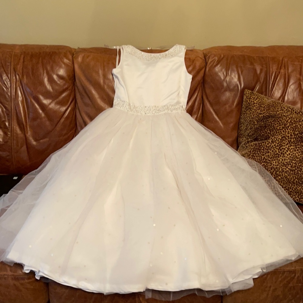 Girls Little Maiden white dress